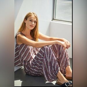 Anthropologie Vivian Balloon Leg Trousers Pants